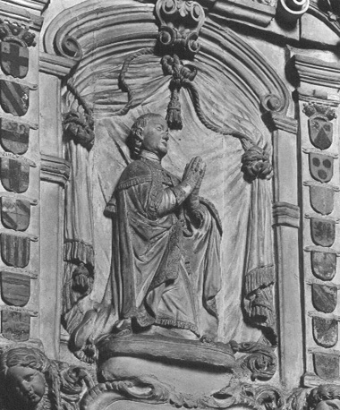 Grafsteen: biddende priester