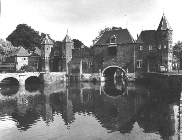 Waterpoort: deel van de versterking van de oude stadskern