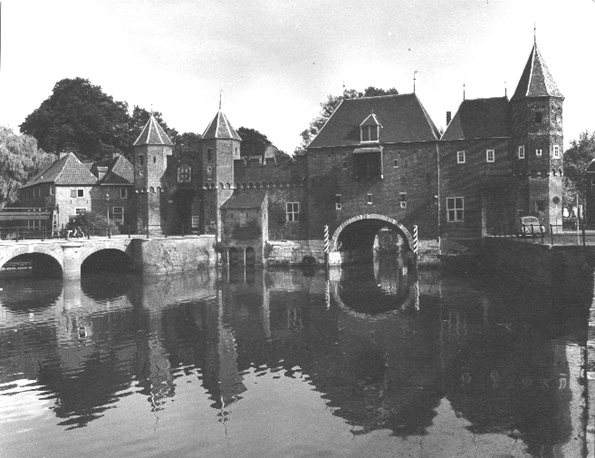 Waterpoort: deel van de versterking van de oude stadskern