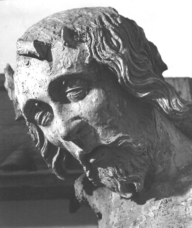 Crucifix, detail: hoofd van Christus