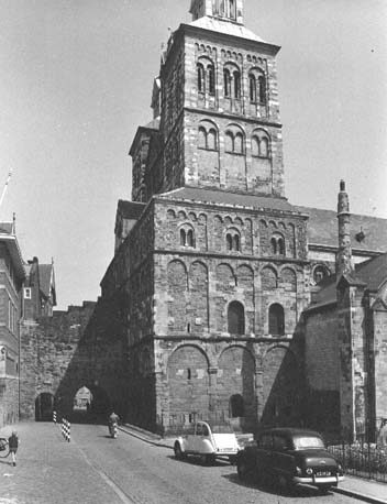 Westwerk vanuit het zuiden