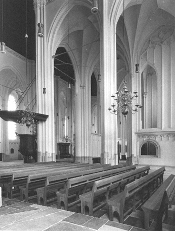 Zuidtransept gezien vanuit het zuidwesten