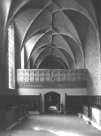 Interieur vanuit het oosten met zicht op oksaal