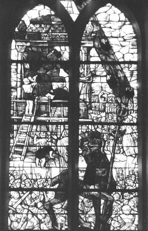 Gebrandschilderde ramen met voorstellingen uit de Apocalypse: strijd van de twee beesten tegen de kerk (detail: bovenste deel)