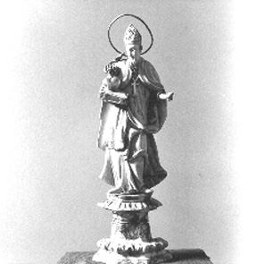 Sint Augustinus, met boek en brandend hart in zijn rechterhand en duif op zijn schouder