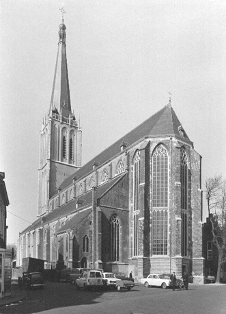 Kerk vanuit het zuidoosten gezien
