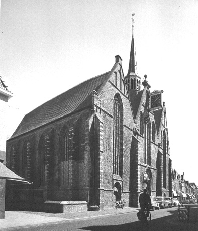 Kerk vanuit het noordwesten gezien