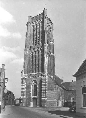 Toren vanuit het westen