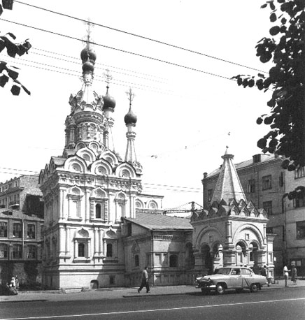 Kerk vanuit het zuidoosten gezien