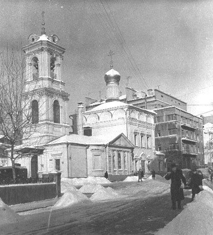 Kerk vlakbij Gorkistraat