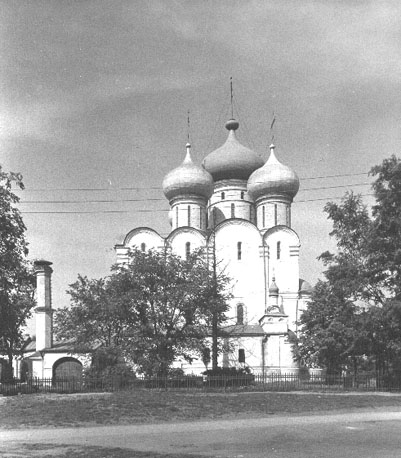 Kathedraal van de Smolensk Icoon van onze Lieve Vrouw vanuit het noorden