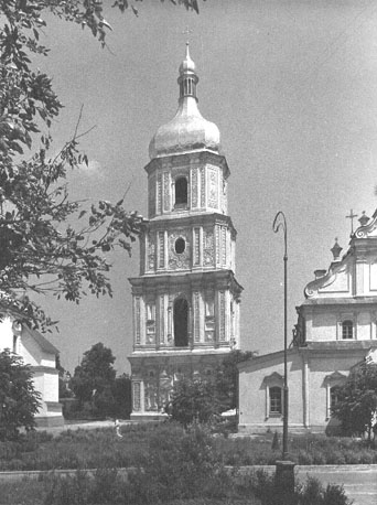 Klokkentoren, ten zuidoosten van de kathedraal