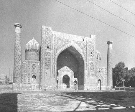 Facade van Madrassa Sher Dor