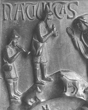 Deuren van St Ranieri met 24 panelen met scènes uit het Leven van Christus, detail: Geboorte van Christus en Annunciatie aan de Herders (detail)