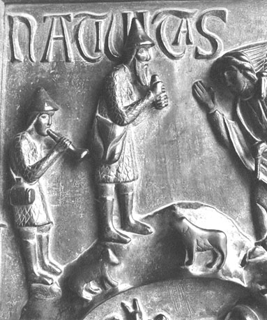 Deuren van St Ranieri met 24 panelen met scènes uit het Leven van Christus, detail: Geboorte van Christus en Annunciatie aan de Herders (detail)