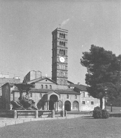Westfacade en toren