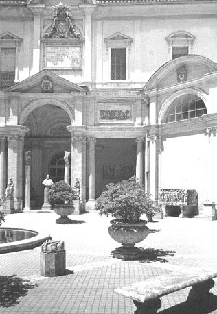 Cortile del Belvedere: binnenplaats met galerij