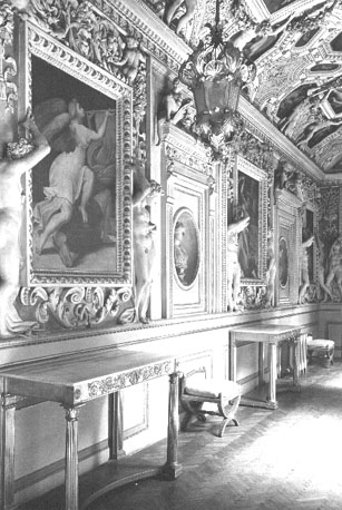 Zaal met stucco decoraties (Corridoio degli Stucchi)