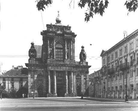 Westfacade