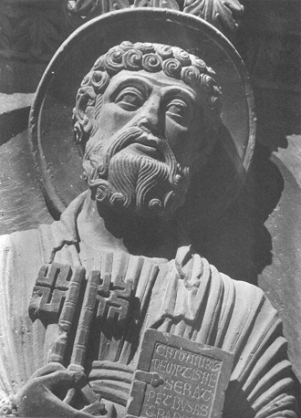 Westfacade, linker portaalwang, detail: sint Petrus