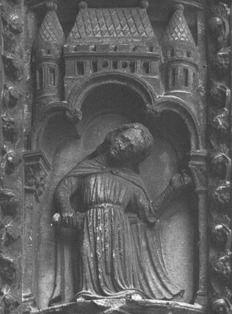 Zuidtransept, middenportaal / -portiek,  linker pijler: reliëf, vrouw doorboort zichzelf met zwaard ('Wanhoop')