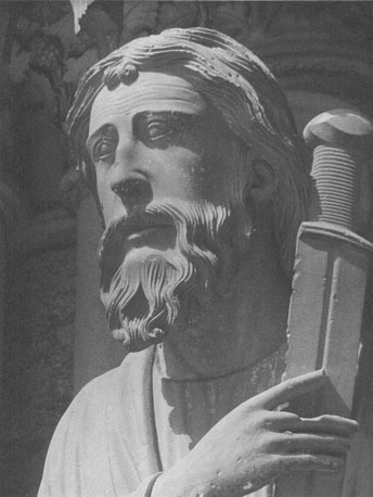 Zuidtransept, middenportaal, linker portaalwang: sint Jakobus de Meerdere