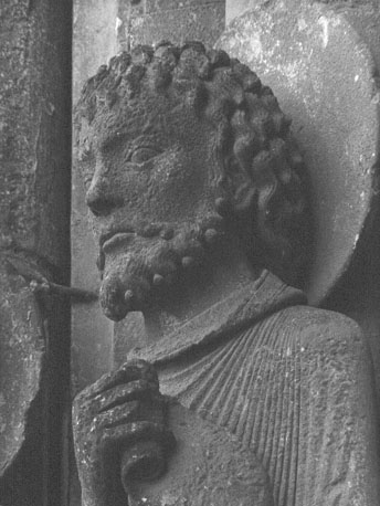 Westfacade, Portail Royal, zuidelijk portaal, linker portaalwang: statue-colonne, profeet (detail: hoofd van profeet)