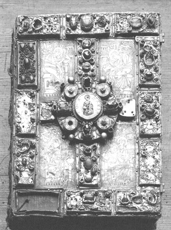 Boekband van het evangeliarium van Gauzelin van Toul; midden: buste van Maria; de vier evangelisten (gegraveerd)