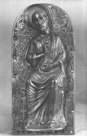Gewelfde plaque met figuur van apostel Thomas