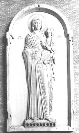 Maria staand, met het Christuskind op haar linkerarm ("Maria Hodegetria")