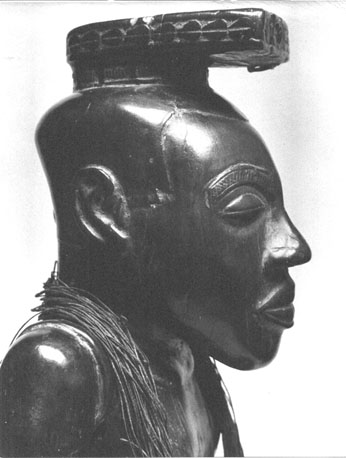 Beeld van een Afrikaanse koning, detail: hoofd van de koning
