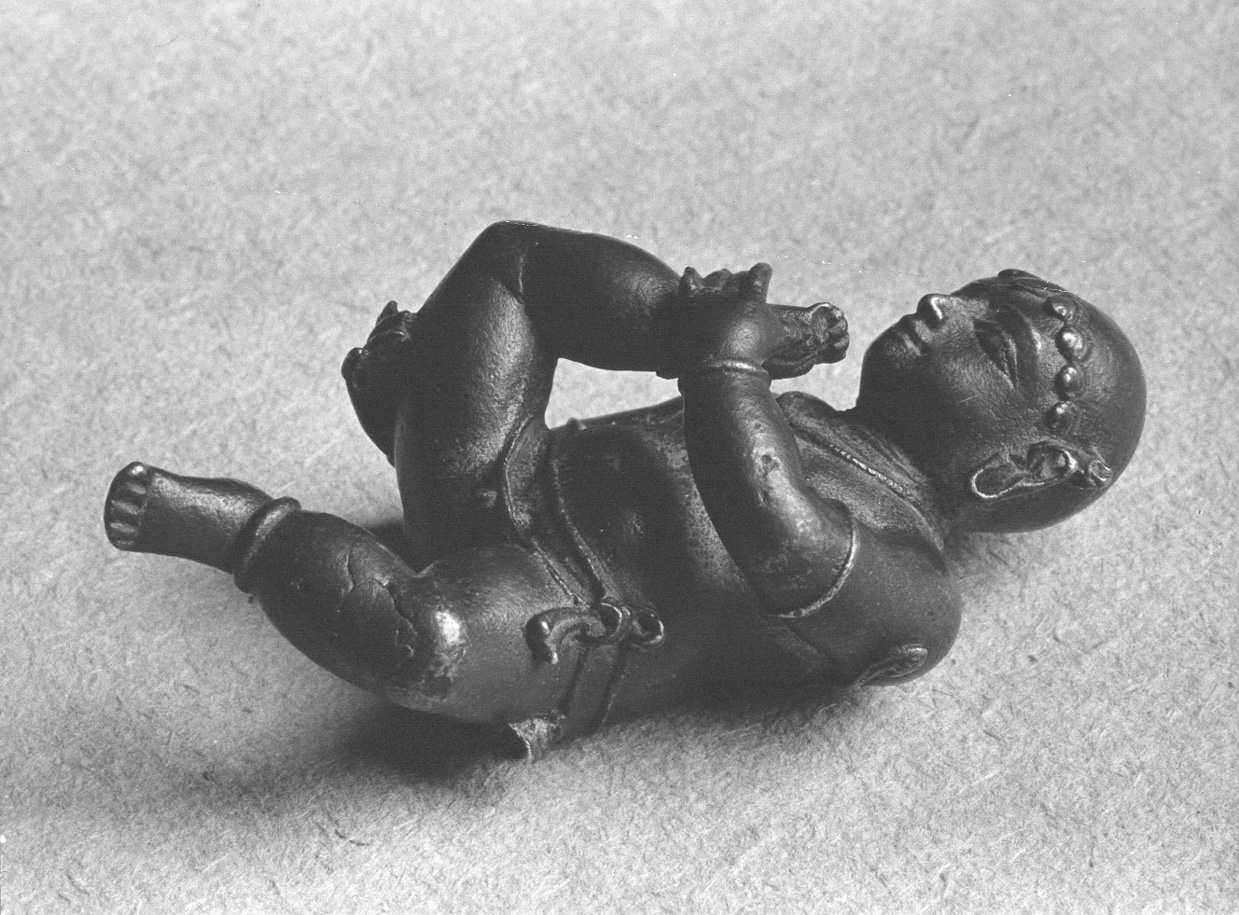 Krishna als baby (rechtervoet in linkerhand)