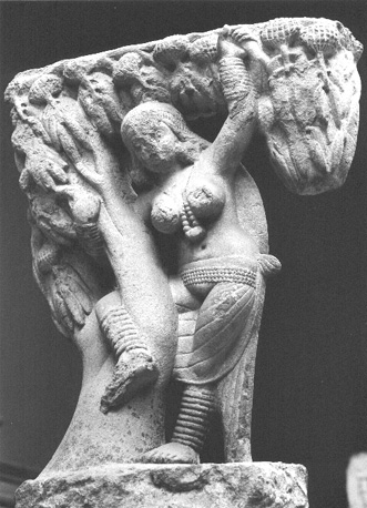 Beeld van Shalabhanjika Yakshi  (vrouwenfiguur dat een tak van de boom breekt)