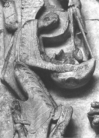 Kathedraal Saint-Lazare: Westportaal, timpaan, detail rechts: Wegen der zielen, engel strijdend om een ziel