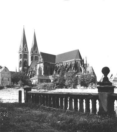 Zicht op de dom vanuit het zuidoosten