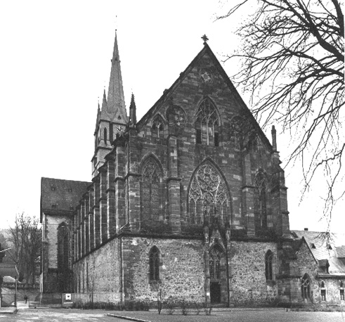 Westfacade vanuit het westen