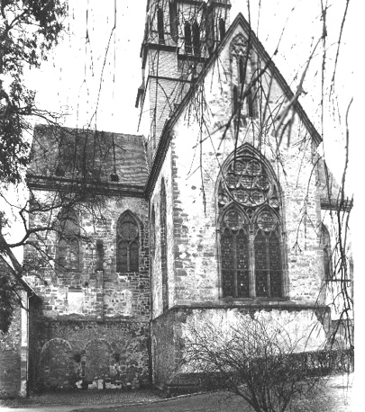 Koor en zuider transept vanuit het oosten