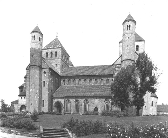 Kerk vanuit het zuiden gezien