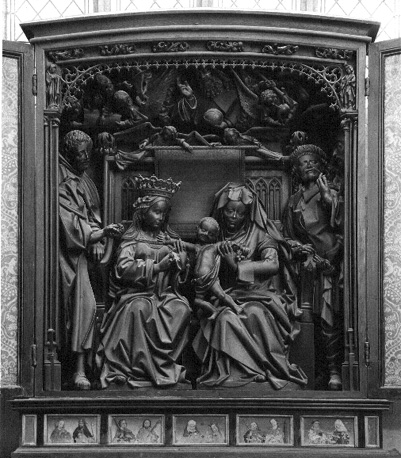 Anna-altaar, uitgebreide voorstelling van 'Anna-te-drieën': Maria, Christuskind en Anna; Anna's drie echtgenoten, Jozef en God de vader tussen musicerende engelen