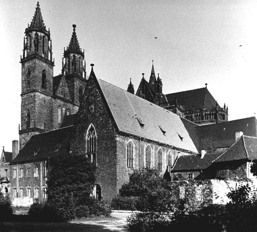Dom vanuit het zuiden