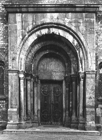 Zuidtransept: "Petrus-portaal"