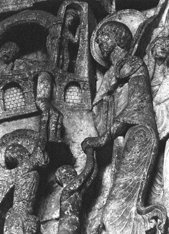 Westfacade, hoofdportaal, timpaan: 'Laatste Oordeel', detail: de uitverkorenen worden naar de hemel gebracht