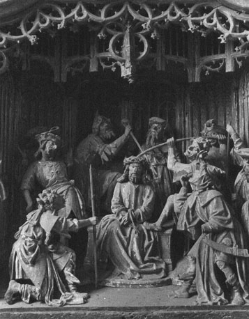 Passie-retabel, detail: soldaten zetten een doornenkroon op Christus' hoofd