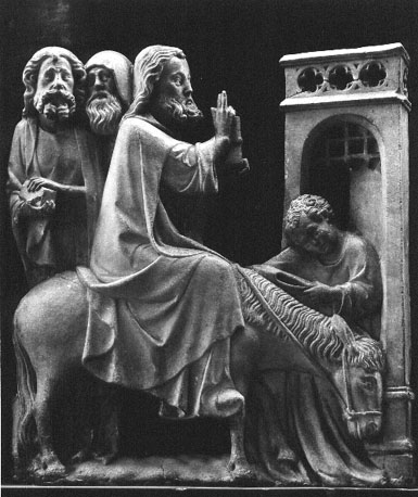 Deel van een portaalsculptuur: Intocht in Jeruzalem, Christus op de ezel