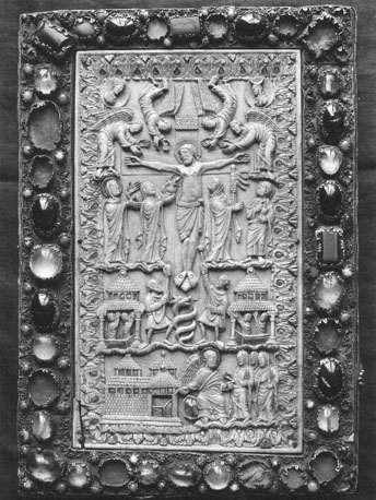Boekband van evangeliarium, ivoor in boekband: Kruisiging van Christus, Kerk en Synagoge ('Ecclesia' and 'Synagoga', de heilige vrouwen bij het lege graf