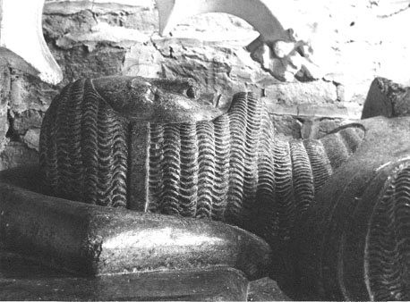 Grafbeeld van ridder, detail: hoofd van ridder