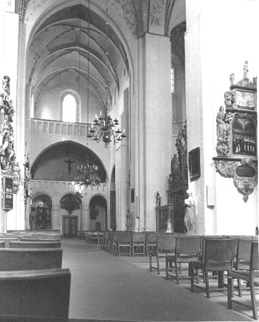 Noorder transept, vanuit het zuiden