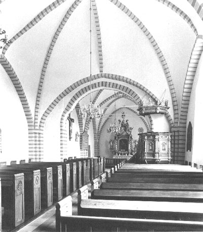 Interieur met preekstoel
