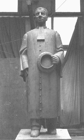 Sculptuur in atelier: de Miranda, eerste president van Suriname