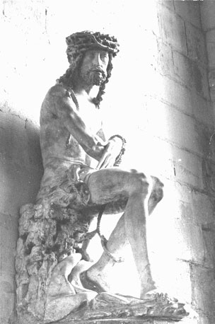 Christus, wachtend op zijn kruisiging, zittend op de koude steen